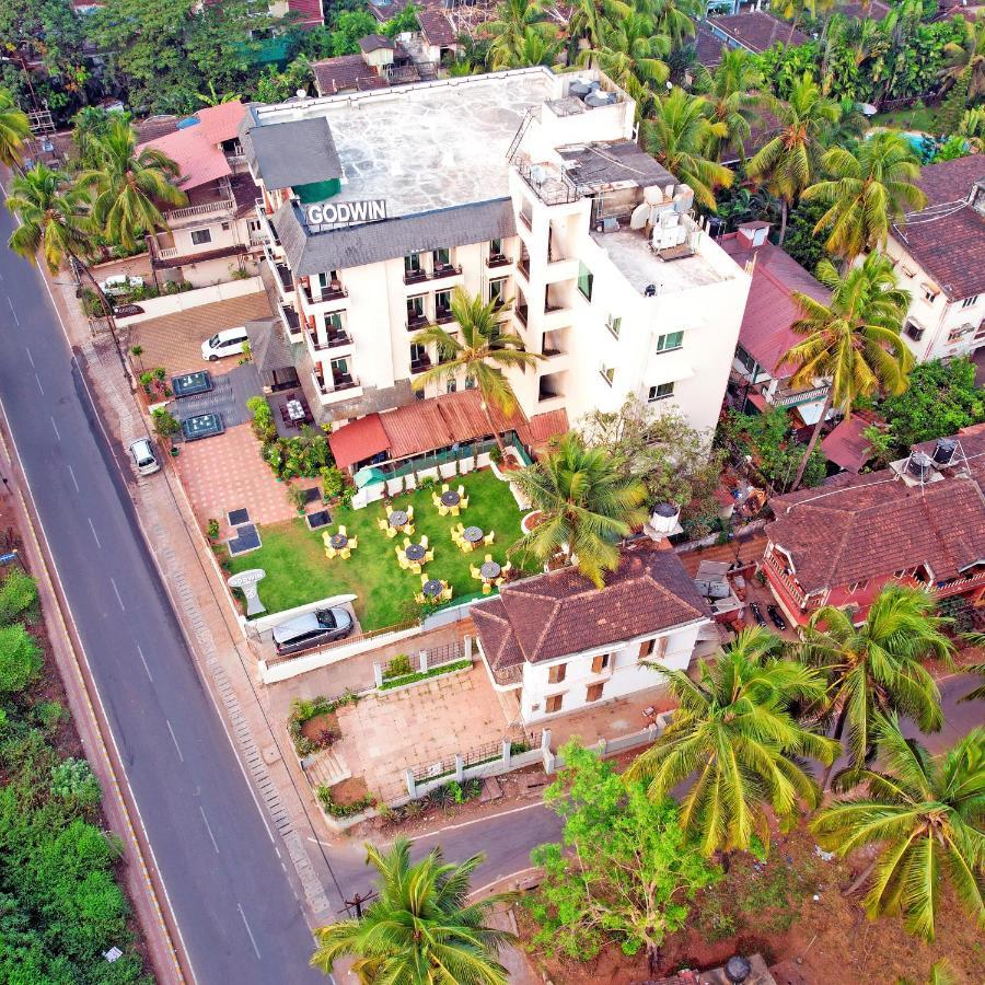 Godwin Goa Hotel Candolim Exterior photo