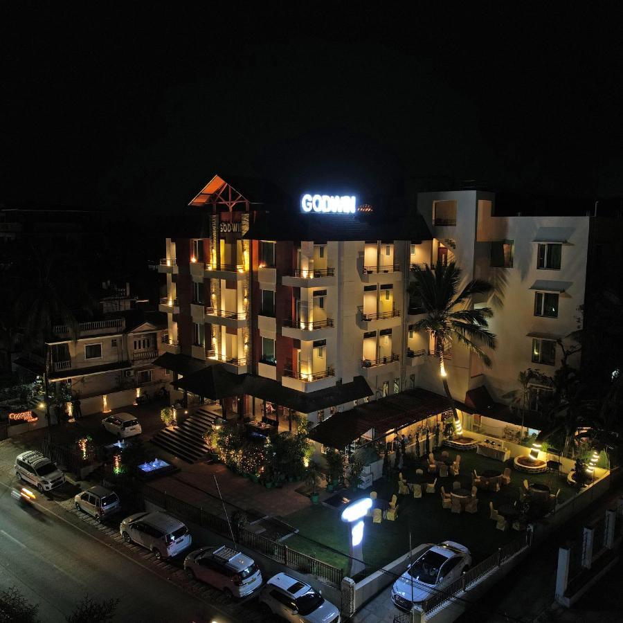 Godwin Goa Hotel Candolim Exterior photo