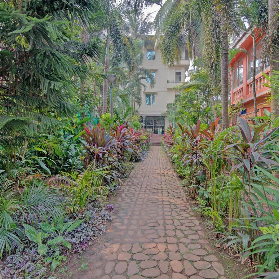 Godwin Goa Hotel Candolim Exterior photo