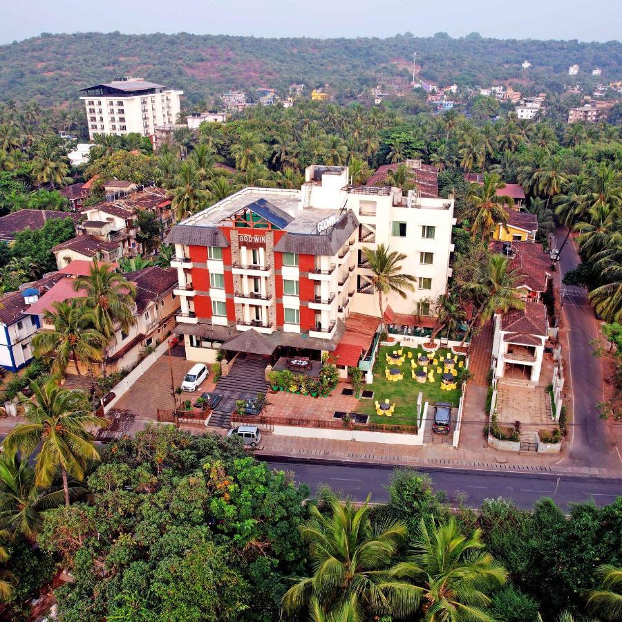 Godwin Goa Hotel Candolim Exterior photo